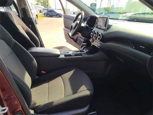 Used 2022 Nissan Sentra SV image 17