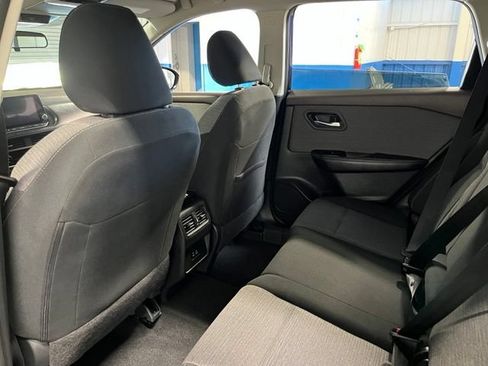 Used 2023 Nissan Rogue SV FWD image 17