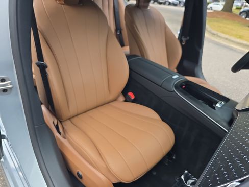 Certified 2026 Mercedes-Benz E 350 4MATIC Sedan image 10