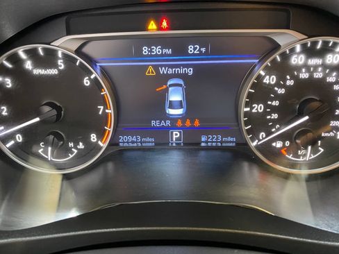 Used 2025 Nissan Altima 2.5 SV FWD image 34