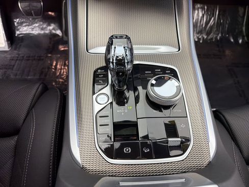 Used 2023 BMW X5 xDrive45e w/ Executive Package image 18