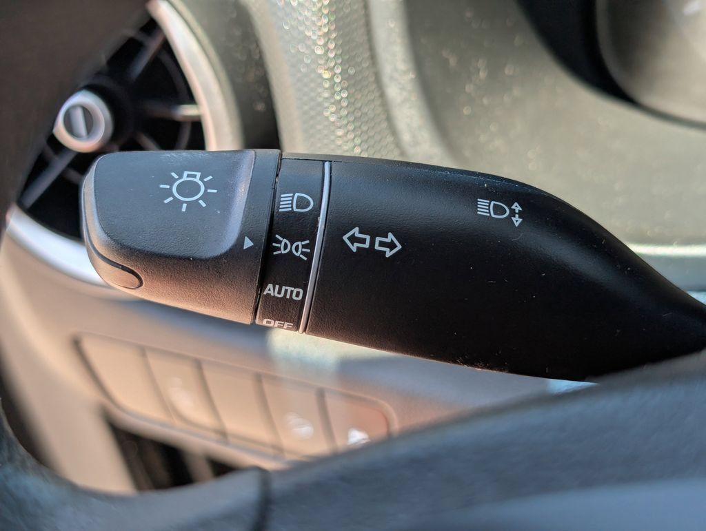Used 2022 Hyundai Kona SEL FWD image 24