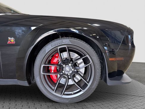 Used 2022 Dodge Challenger R/T Scat Pack RWD image 25