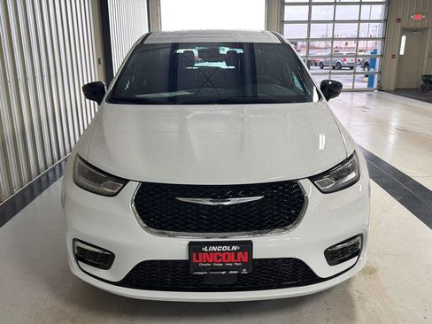 New 2026 Chrysler Pacifica Select FWD image 7