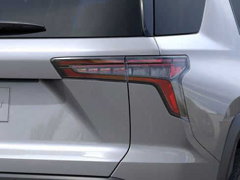 New 2025 Chevrolet Equinox LT image 37