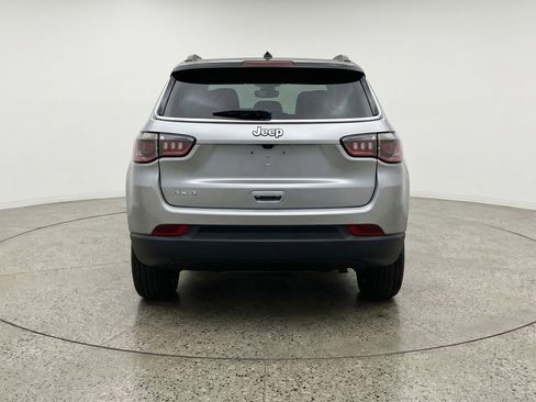 Used 2025 Jeep Compass Limited AWD/4WD image 7