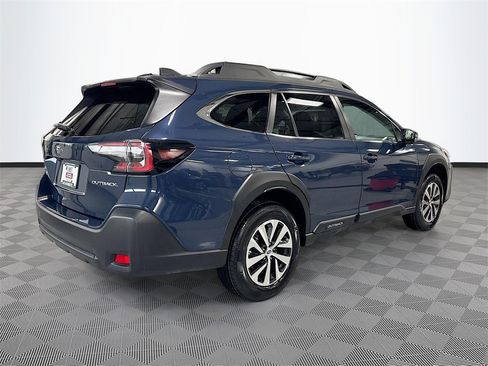 Certified 2024 Subaru Outback Premium image 4