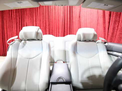 Used 2015 INFINITI Q60 Convertible w/ Premium Package image 26