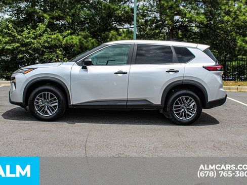 Used 2024 Nissan Rogue S FWD image 6