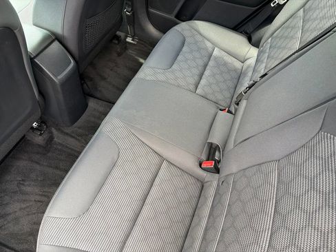 Used 2022 Kia Niro LXS FWD image 14
