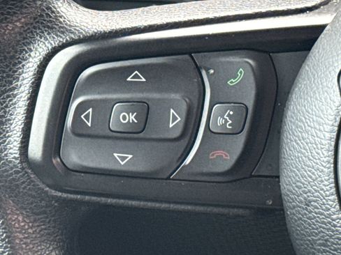 Used 2024 Jeep Wrangler Sport AWD/4WD image 18