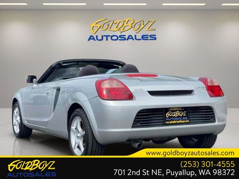 Used 2000 Toyota MR2 RWD image 6