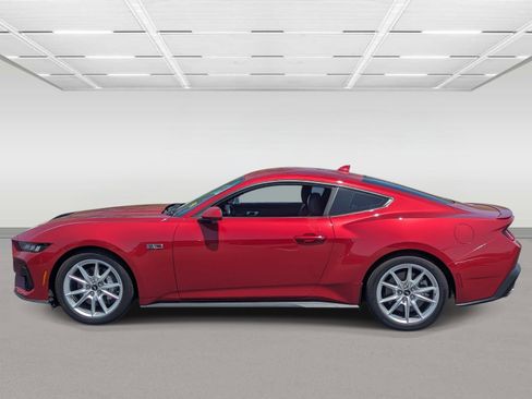 Used 2024 Ford Mustang GT Premium image 2