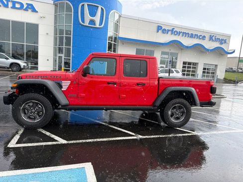 Used 2023 Jeep Gladiator Rubicon w/ LED Lighting Group AWD/4WD image 14