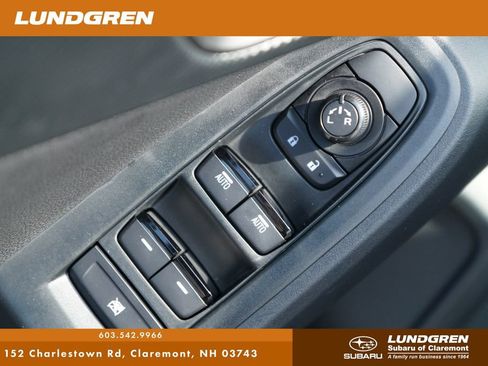 Certified 2025 Subaru Crosstrek 2.5i Premium AWD/4WD image 11