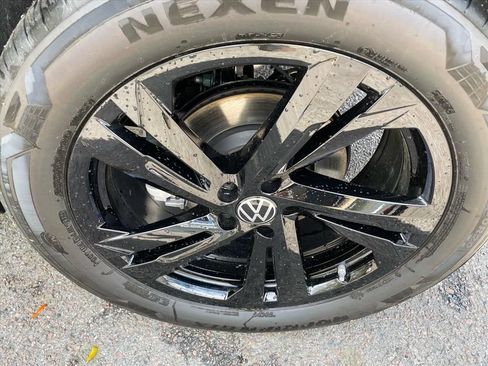 New 2026 Volkswagen Atlas Cross Sport SEL R-Line AWD/4WD image 14