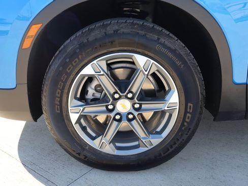 Used 2024 Chevrolet Blazer LT w/ Convenience Package FWD image 29