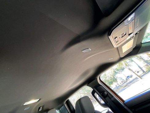 Used 2025 Toyota Tacoma TRD Off-Road image 24