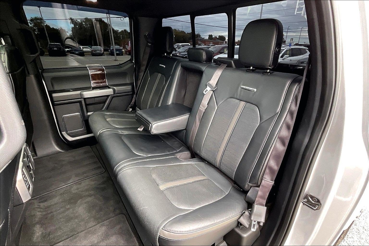 Certified 2017 Ford F250 Platinum w/ Platinum Ultimate Package AWD/4WD image 26