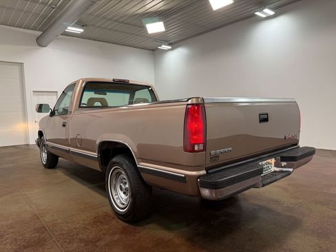 Used 1994 GMC Sierra 1500 2WD Regular Cab image 32
