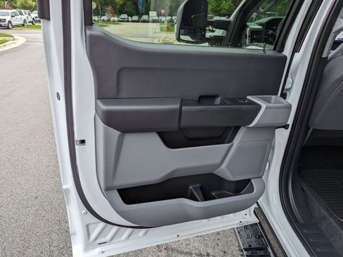 New 2025 Ford F550 4x4 Crew Cab Super Duty w/ XL Chrome Package image 29