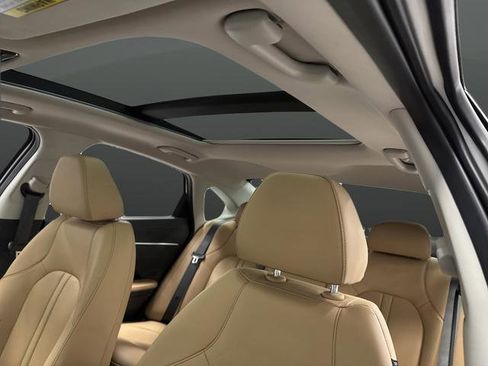 Used 2025 Hyundai Sonata Limited image 7