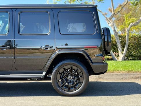 Used 2025 Mercedes-Benz G 580 w/ EQ Technology image 4