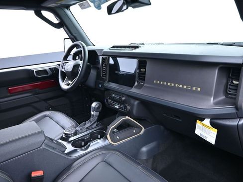 New 2026 Ford Bronco Badlands image 31