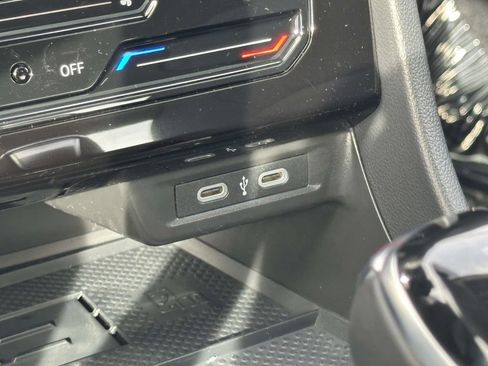 New 2026 Volkswagen Jetta SE FWD image 23