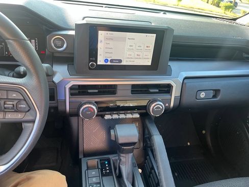 Used 2026 Toyota 4Runner SR5 AWD/4WD image 8
