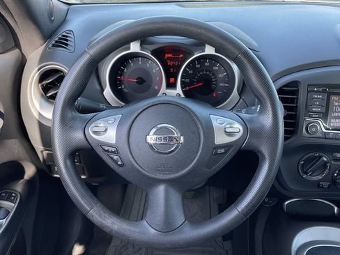 Used 2017 Nissan Juke S FWD image 11