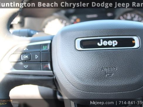 Used 2023 Jeep Compass Altitude image 20