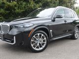Used 2025 BMW X5 xDrive50e image 5