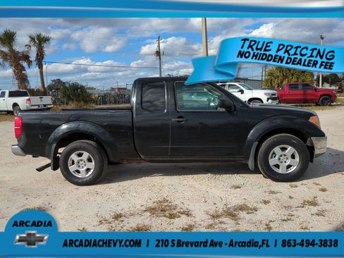 Used 2006 Nissan Frontier SE w/ (P01) Power Pkg AWD/4WD image 3