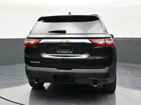 Used 2021 Chevrolet Traverse LS FWD image 4