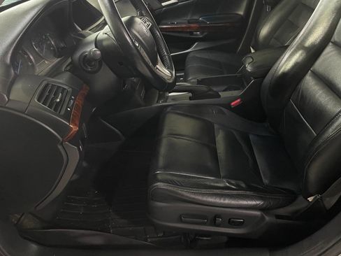 Used 2011 Honda Crosstour EX-L image 17