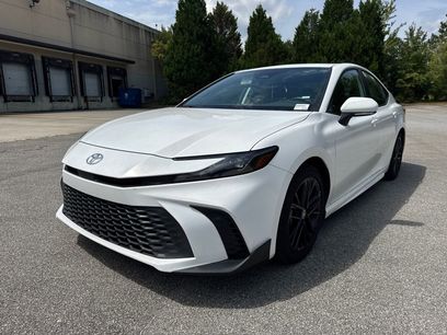 Used 2025 Toyota Camry SE
