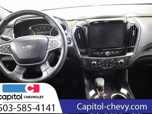 Used 2023 Chevrolet Traverse RS w/ LPO, Cargo Package AWD/4WD image 17