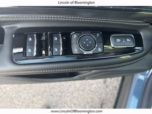 New 2025 Lincoln Corsair Reserve w/ Equipment Group 202A image 21