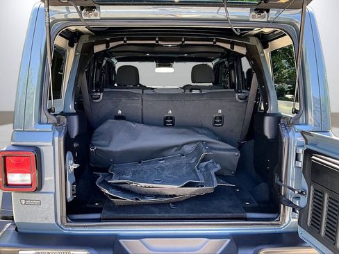 Certified 2024 Jeep Wrangler Willys AWD/4WD image 24