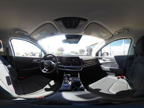 Used 2025 Kia Sportage LX FWD image 41