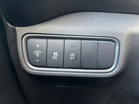 Certified 2023 Kia Soul LX image 18