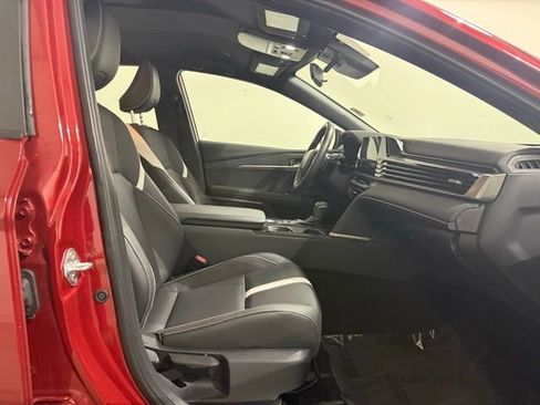 Used 2025 Toyota Camry SE image 26