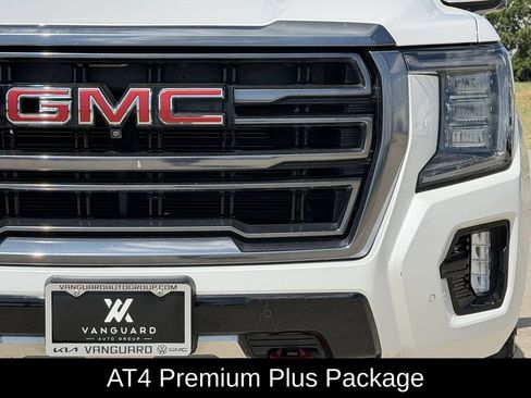 Used 2023 GMC Yukon AT4 w/ AT4 Premium Plus Package AWD/4WD image 4