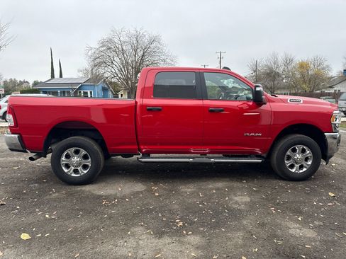 Used 2024 RAM 2500 Big Horn w/ Bed Utility Group image 6