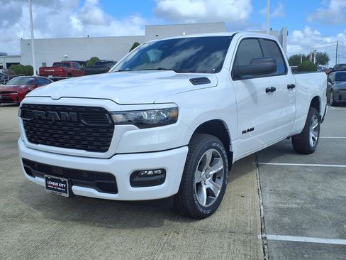 New 2026 RAM 1500 Express RWD image 3