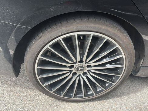 Used 2023 Mercedes-Benz C 300 Sedan image 14