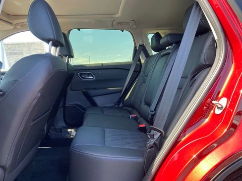 New 2025 Nissan Rogue Platinum w/ Tech Package image 15