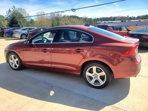 Used 2012 Volvo S60 T5 image 10