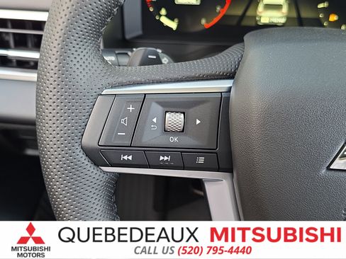 New 2026 Mitsubishi Outlander SE FWD image 17